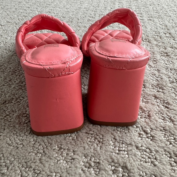 Like new Zara Pink Quilted heels - Picture 4 of 4